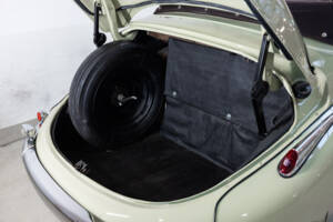 Bild 44/50 von BMW 502 - 3,2 Liter (1955)