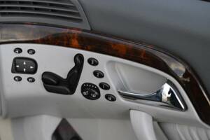 Image 40/50 de Mercedes-Benz S 500 L (2001)