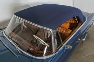 Image 10/20 de Mercedes-Benz 220 SE b (1965)