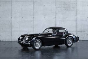 Image 1/47 of Jaguar XK 120 FHC (1954)