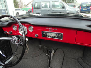 Image 23/63 of Volkswagen Karmann Ghia 1500 (1971)