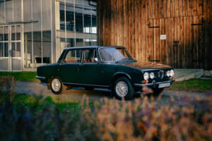 Image 4/78 of Alfa Romeo 1750 Berlina (1970)