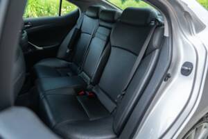 Bild 23/50 von Lexus IS 220d (2006)