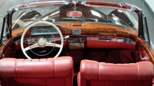 Image 6/30 of Mercedes-Benz 220 S Cabriolet (1957)