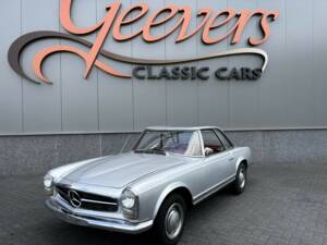 Image 12/50 of Mercedes-Benz 230 SL (1966)