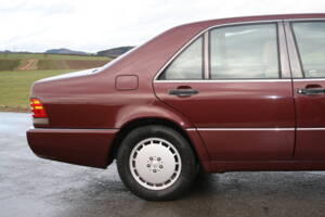 Immagine 13/69 di Mercedes-Benz 500 SE (1992)