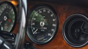 Image 24/50 of Jaguar XJ 6 4.2 (1972)