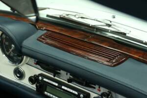 Image 21/50 of Mercedes-Benz 280 SL (1968)