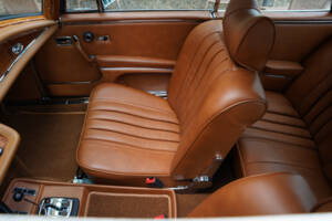 Bild 49/50 von Mercedes-Benz 280 SE 3,5 (1971)