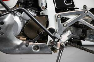 Bild 15/50 von Honda DUMMY (1990)