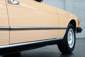 Bild 28/50 von Mercedes-Benz 450 SLC (1977)