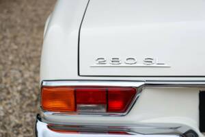 Image 46/50 de Mercedes-Benz 280 SL (1971)