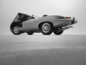 Immagine 14/50 di Jaguar E-Type 3.8 (1962)