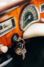 Immagine 196/199 di BMW 502 - 3,2 Litre (1961)