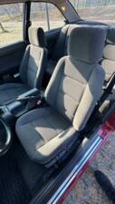 Bild 23/57 von BMW 320i (1993)