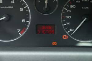 Obraz 39/48 pojazdu Peugeot 406 Coupé 2.0 16V (2000)