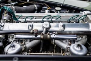 Image 45/50 de Aston Martin DB 4 (1960)