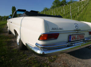 Bild 4/56 von Mercedes-Benz 220 SE b (1962)