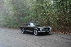 Image 7/28 of Mercedes-Benz 280 SL (1971)