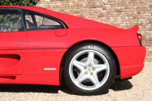 Bild 20/50 von Ferrari F 355 Berlinetta (1996)