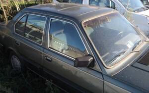 Immagine 18/50 di Volvo 360 GLE (1986)