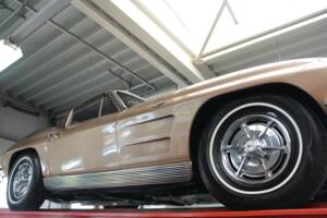 Immagine 7/50 di Chevrolet Corvette Sting Ray (1963)