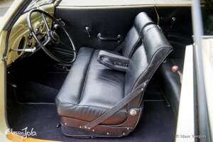 Image 17/47 of Peugeot 402 Eclipse (1935)