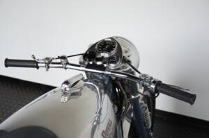 Image 38/42 of Royal Enfield 700 Silver Shotgun (1955)