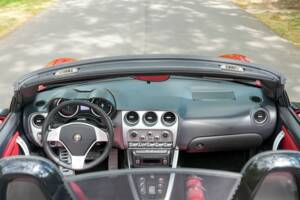 Image 20/50 of Alfa Romeo 8C Spider (2010)