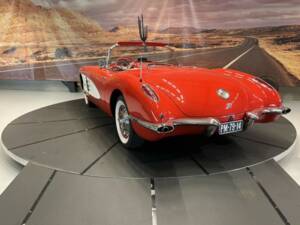 Image 37/50 of Chevrolet Corvette (1959)