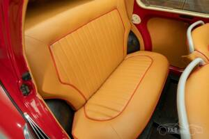 Bild 15/19 von Renault 4 CV Décapotable (1951)