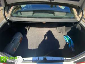 Bild 42/48 von Mercedes-Benz 200 E (1991)