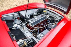 Image 47/49 of MG MGA 1850 (1960)