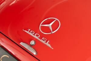 Image 13/35 of Mercedes-Benz 190 SL (1962)