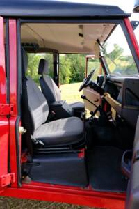 Afbeelding 20/31 van Land Rover Defender 110 300Tdi (1997)