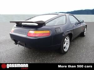 Image 8/15 of Porsche 928 S4 (1988)