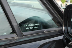 Image 19/29 of Porsche 911 Carrera 4 (1996)