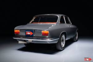 Image 5/6 of Alfa Romeo Giulia 1600 Sprint GT (1965)