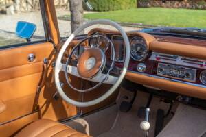 Image 20/35 de Mercedes-Benz 230 SL (1963)