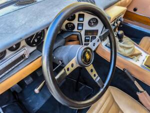 Bild 24/35 von Lamborghini Espada 400 GT (1976)