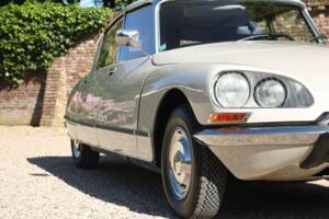 Imagen 34/50 de Citroën DS 20 Pallas (1971)