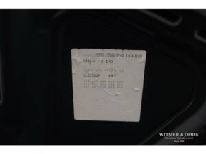 Bild 28/28 von Porsche 911 Carrera 4S (2004)