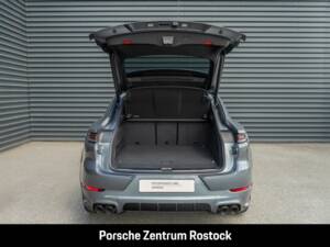 Imagen 36/38 de Porsche Cayenne Coupé E-Hybrid (2026)