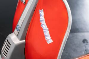Image 17/32 of Piaggio DUMMY (1974)