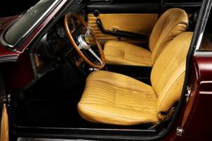 Image 7/11 of Ferrari 330 GTC (1967)
