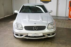 Imagen 4/50 de Mercedes-Benz SLK 32 AMG (2002)