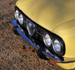 Image 6/22 de Alfa Romeo Giulia Nuova Super 1300 (1975)