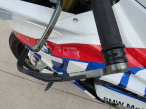 Image 13/47 de BMW S 1000RR 'TYCO' BSB Race Replica (2017)