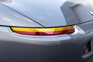 Image 16/32 of BMW Z8 (2001)