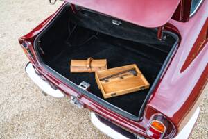 Bild 33/39 von Aston Martin DB 6 (1967)